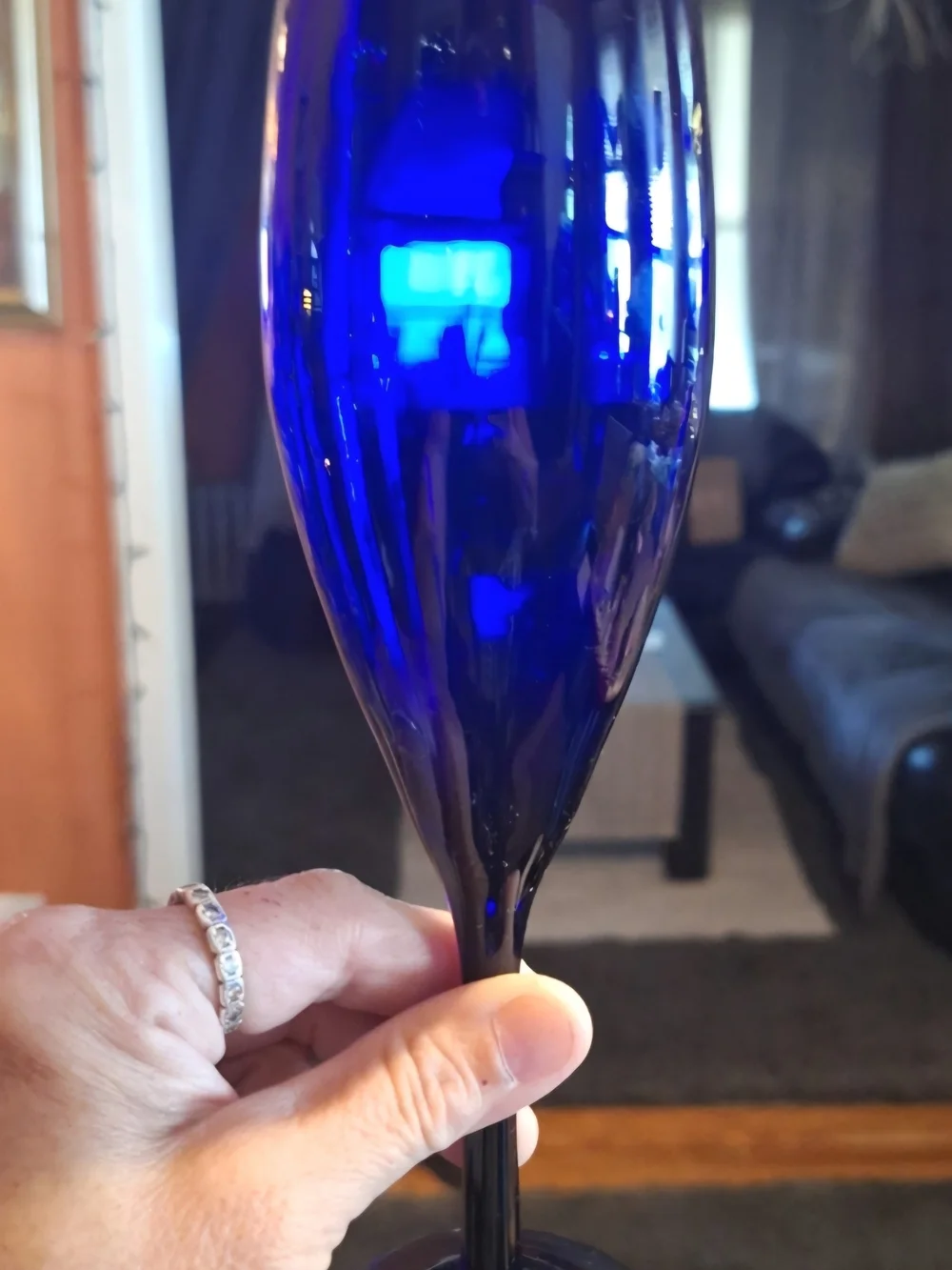 Elegant Vintage Libbey Cobalt Blue Champagne Flutes - Set of 2